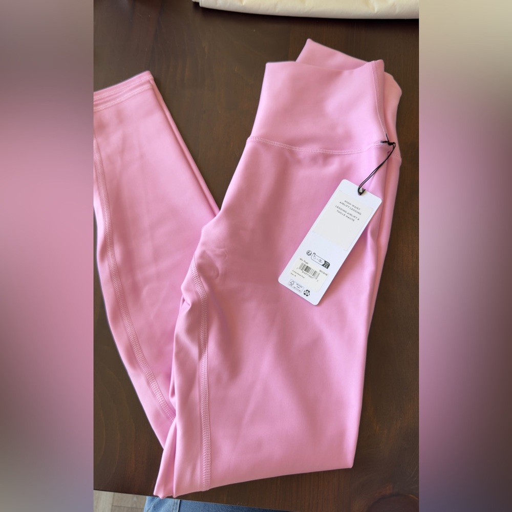 NWT ALO Yoga Candy Heart Pink High waist Airlift Leggings